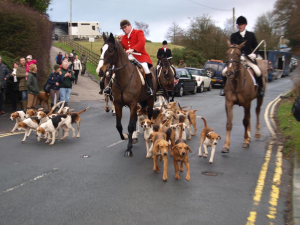 HOLCOMBE HUNT AT DRESSERS ARMS WHEELTON CHORLEY 
14-Leisure-04-Events-000-General
Keywords: 2013