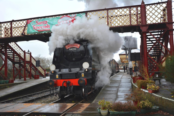 Santa Special steam train
16-Transport-03-Trains and Railways-000-General
Keywords: 2016