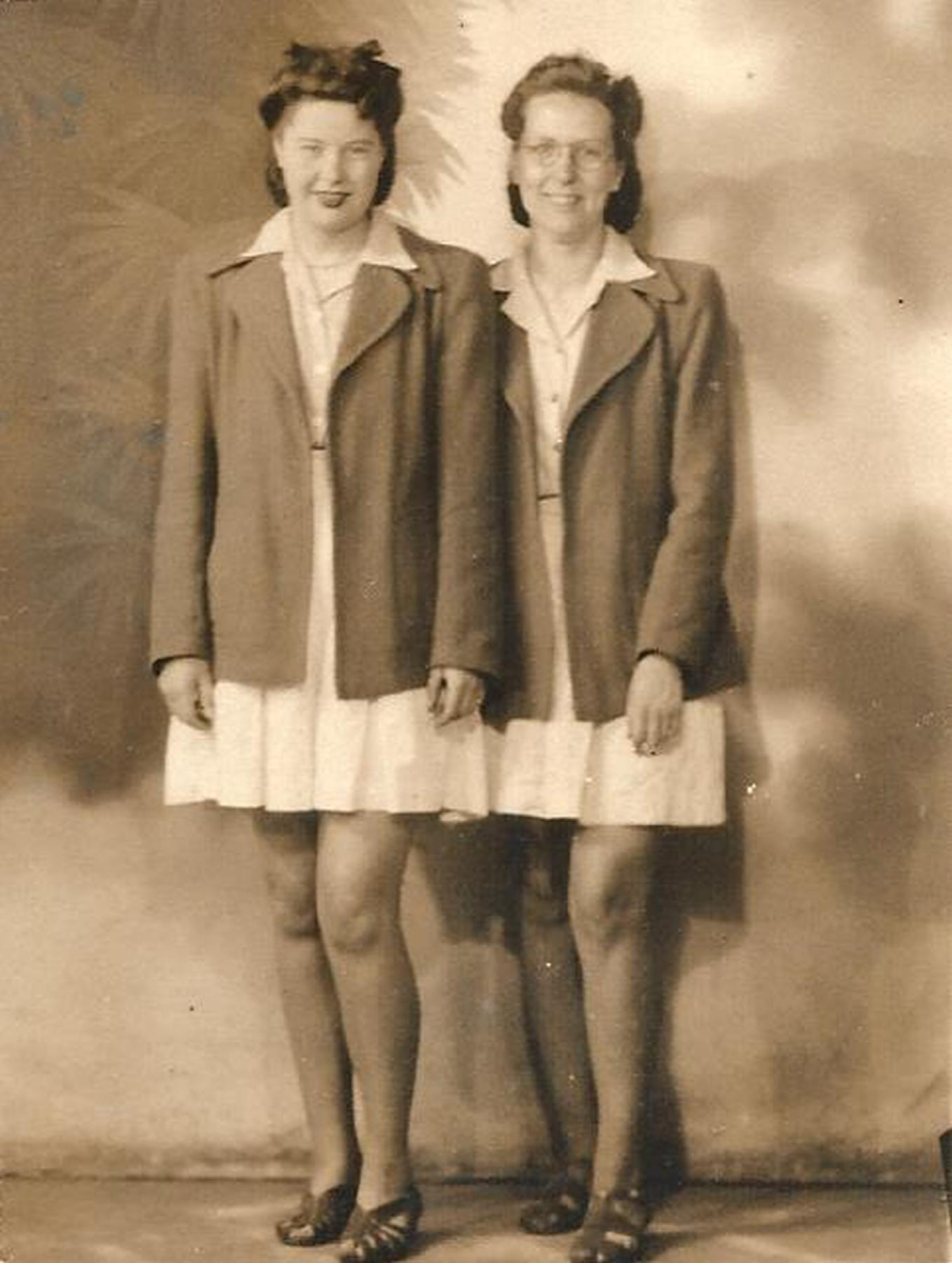 Two girls - Margaret Suthers, Albert Stand Majorie Bentley, dau. Of Howard Bentely, Station pub, Ramsbottom catalogued at Bury Archives as RHS/21/9/2/13 
to be catalogued
Keywords: 0