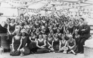 Winding operatives, cotton side at Porritt and Spencer, Stubbins Vale  a celebration 1930's.Either George V Silver Jubilee 1935 or George VI  Coronation  1937 note uniforms
17-Buildings and the Urban Environment-05-Street Scenes-027-Stubbins Lane and Stubbins area
Keywords: 1945