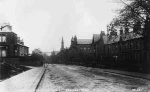 Bolton Street Rams before 1913, Left Salmesbury House  right: Barwood Mount, Hope House(home of Steads), Rose Hill Primitive Methodist,  St.Andrews(Dundee) Presbyterian Church
17-Buildings and the Urban Environment-05-Street Scenes-031 Bolton Street
Keywords: 1945