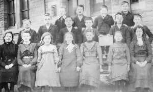 Senior pupils at Peel Brow Council School in 1904 
05-Education-02-Secondary Schools-001-Ramsbottom Secondary School
Keywords: 1945