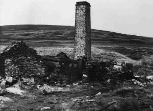 Old coal pit, head of Scout Moor, Edenfield c 1955. Scout Moor Colliery Company owned by Duckworth
17-Buildings and the Urban Environment-05-Street Scenes-011-Edenfield
Keywords: 1985