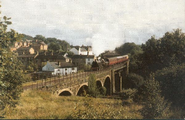 The train over the bridge at Summerseat - postcard
16-Transport-03-Trains and Railways-000-General
Keywords: 0