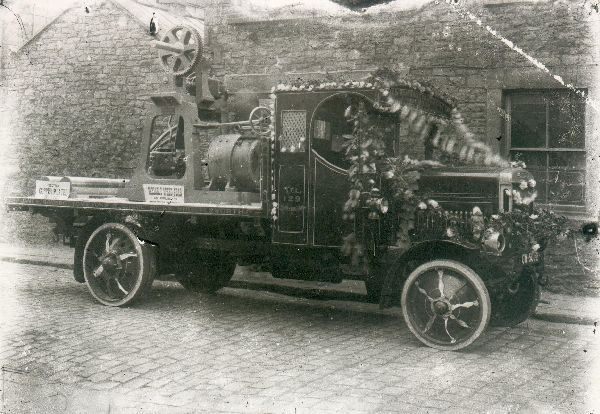 Decorated wagon of James Ramsbottom & Sons, Lodge Kill. ..Shuttleworth.  Carrying machinery by John Wood, Rams: capper plated rollers & variable speed gears 
17-Buildings and the Urban Environment-05-Street Scenes-013-Holcombe Brook Area
Keywords: 0