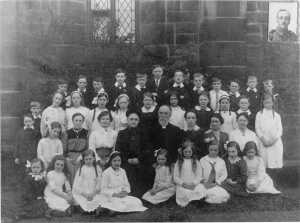Simmonds family. Rev. D.E.M. Simmonds, Vicar St Andrews 1906/21, taken early 1900s.  c: with Young Peoples Union [see card far details]
06-Religion-01-Church Buildings-002-Church of England  -  St. Andrew, Bolton Street, Ramsbottom
Keywords: 1945