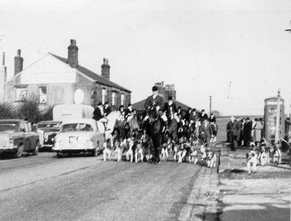 Holcombe Hunt. c1968, outside Bulls Head, Hawkshaw
14-Leisure-04-Events-000-General
Keywords: 1968