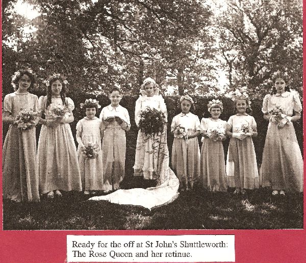 St, Johns Shuttleworth Rose Queen and retinue 1960s? 
06-Religion-03-Churches Together-002-Rose Queens
Keywords: 1985