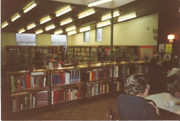 Ramsbottom Library Carr St. 6 interior views late 1980's
17-Buildings and the Urban Environment-05-Street Scenes-006-Carr Street and Tanners area
Keywords: 1985