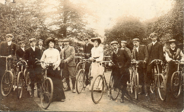 Cycle club 1859 - part of the article on the Rake
16-Transport-04-General-000-General
Keywords: 1859