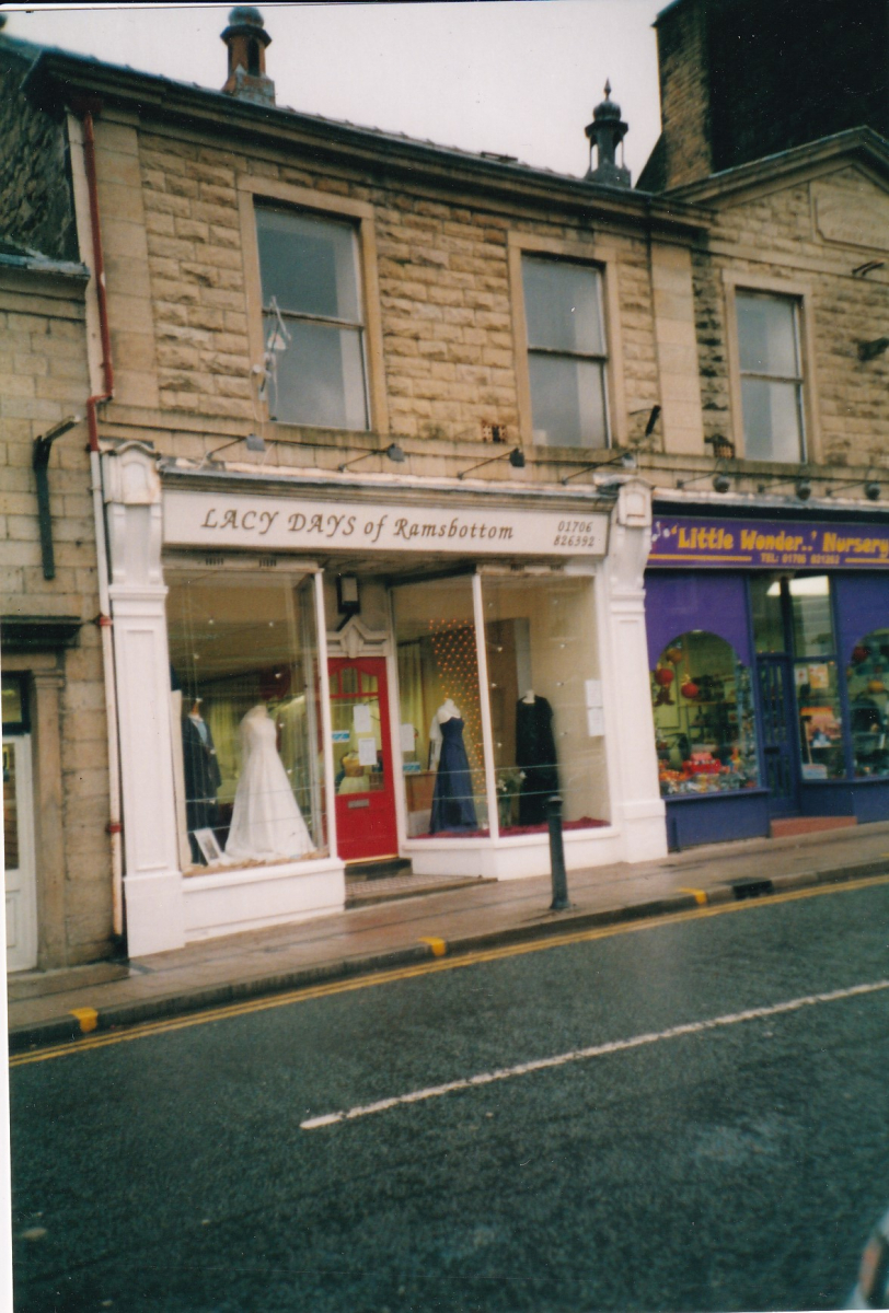 Bolton Street 1980s & 1990s
17-Buildings and the Urban Environment-05-Street Scenes-031 Bolton Street
Keywords: 1980