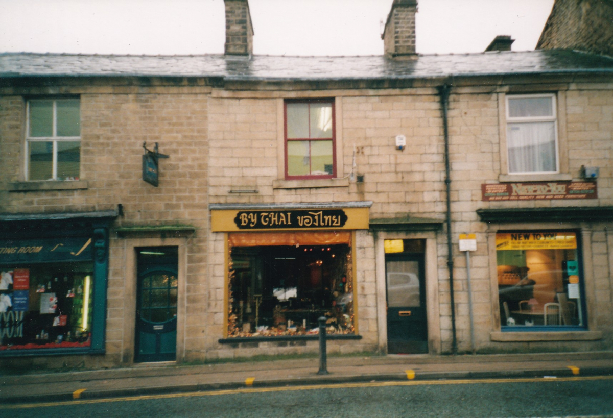 Bolton Street 1980s & 1990s
17-Buildings and the Urban Environment-05-Street Scenes-031 Bolton Street
Keywords: 1980