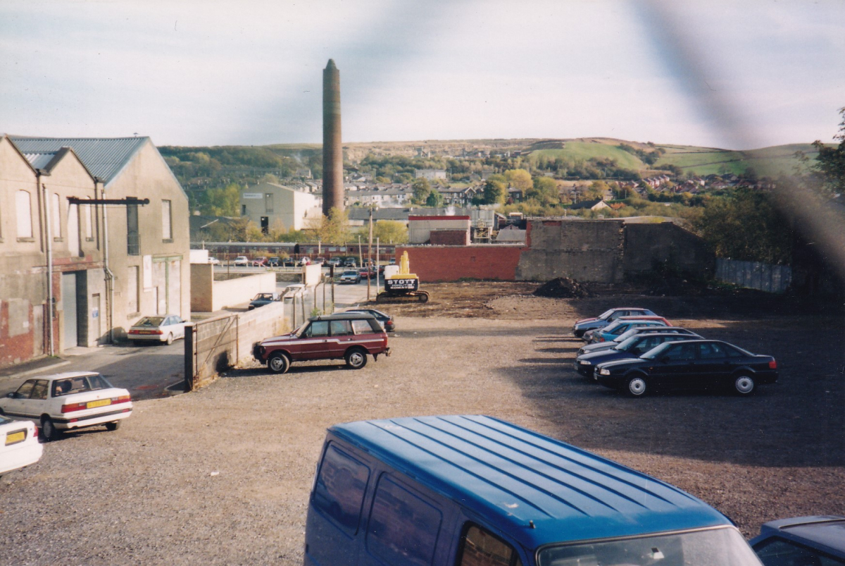 Picture house on Irwell Street on left and Foundry in front now Irwell Brewery Paper Mill in back ground taken from Irwell Street ? 
to be catalogued
Keywords: 1980