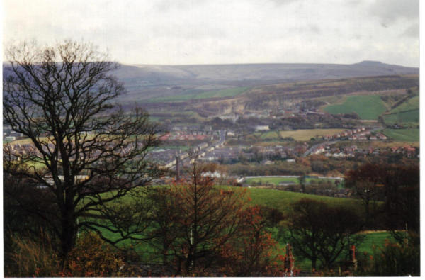 Ramsbottom from Holcombe Hill 
18-Agriculture and the Natural Environment-03-Topography and Landscapes-001-Holcombe Hill
Keywords: 1989