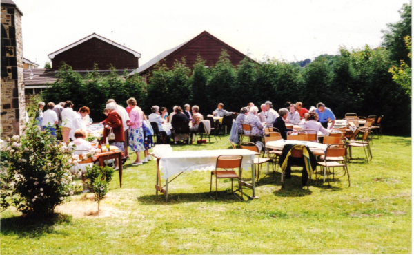 Strawberry tea - St Phillips 
06-Religion-02-Church Activities-005-Church of England - St. Philip, Stubbins (sometimes referred to as St. Philip the Apostle)
Keywords: 1989