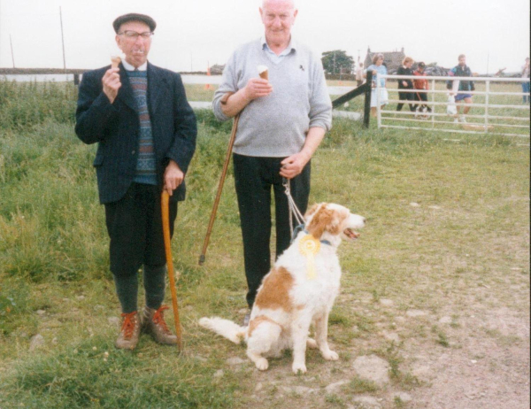 '' Frank and friends '' at Bleakholt
09-People and Family-02-People-000-General
Keywords: 1991