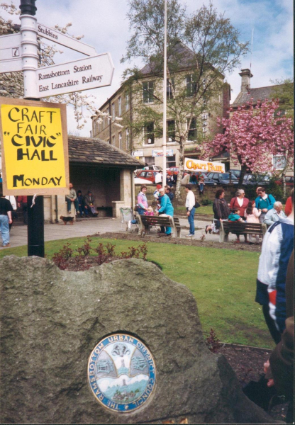 May Bank Holiday event at Market Place
17-Buildings and the Urban Environment-05-Street Scenes-017-Market Place
Keywords: 1991