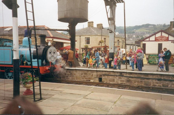 Thomas the Tank engine at Ramsbottom station
16-Transport-03-Trains and Railways-000-General
Keywords: 1993