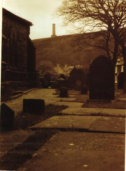 View from Holcombe Churchyard Peel Tower
17-Buildings and the Urban Environment-05-Street Scenes-014-Holcombe Village
Keywords: 1995