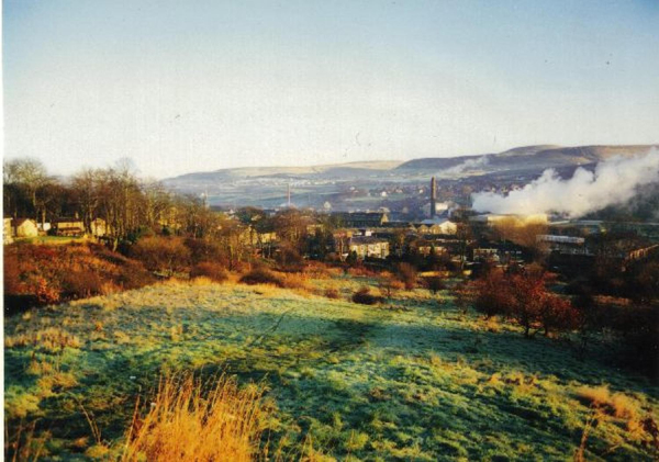 View of Ramsbottom from Holcombe 
18-Agriculture and the Natural Environment-03-Topography and Landscapes-000-General
Keywords: 1995