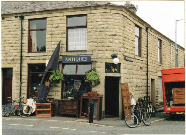 Antiques shop on Peel Brow 
17-Buildings and the Urban Environment-05-Street Scenes-021-Peel Brow area
Keywords: 1995