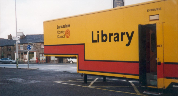 Mobile librray - Edenfield
17-Buildings and the Urban Environment-05-Street Scenes-011-Edenfield
Keywords: 1996