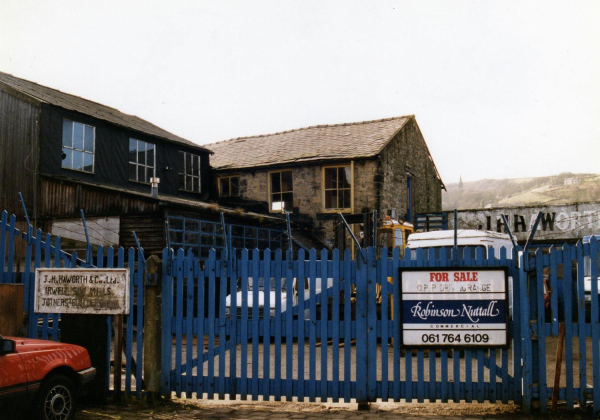 Irwell Saw Mills for sale - Kenyon Street
17-Buildings and the Urban Environment-05-Street Scenes-021-Peel Brow area
Keywords: 1997