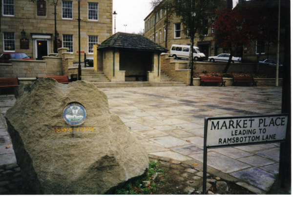 Work still to be done in Market Place - before the 'Urn' is installed 
17-Buildings and the Urban Environment-05-Street Scenes-017-Market Place
Keywords: 1997