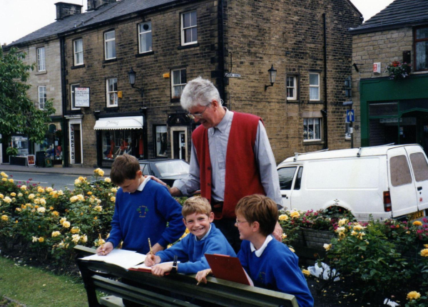 Mr. James' s class  - St. Paul's school with Jeff Arcus in St Paul's Gardens
05-Education-01-Primary Schools-010-St. Paul?s Church of England School
Keywords: 1997