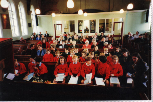 Songs of Praise at Edenfield Methodist Church - The congregation
17-Buildings and the Urban Environment-05-Street Scenes-011-Edenfield
Keywords: 1997