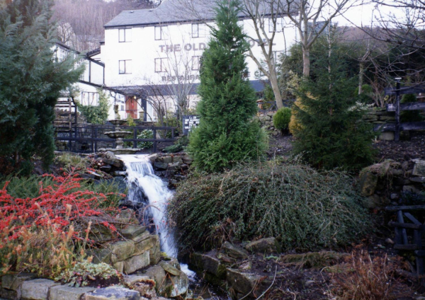 The Old Mill 
03-Shops, Restaurants and Hotels-04-Hotels-000-General
Keywords: 1997