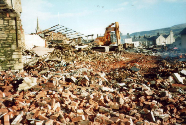 Demolition of Cudworths / Peel Mill taken from Irwell Street 
02-Industry-01-Mills-009-Peel Mill,Ramsbottom
Keywords: 1998