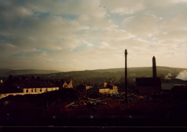 Final end of all mills demolished between Nov and 2nd Dec 1998 
to be catalogued
Keywords: 1998