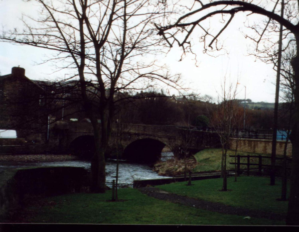 Bridge Street Riverside
17-Buildings and the Urban Environment-05-Street Scenes-003-Bridge Street
Keywords: 1998