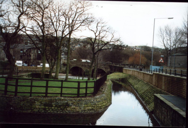 Bridge Street Riverside
17-Buildings and the Urban Environment-05-Street Scenes-003-Bridge Street
Keywords: 1998
