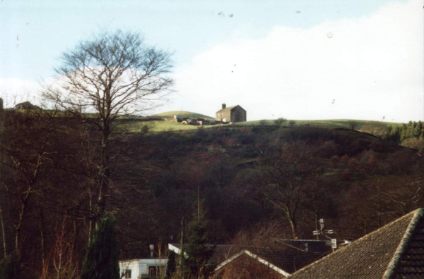 House on Helmshore Road 
to be catalogued
Keywords: 1998
