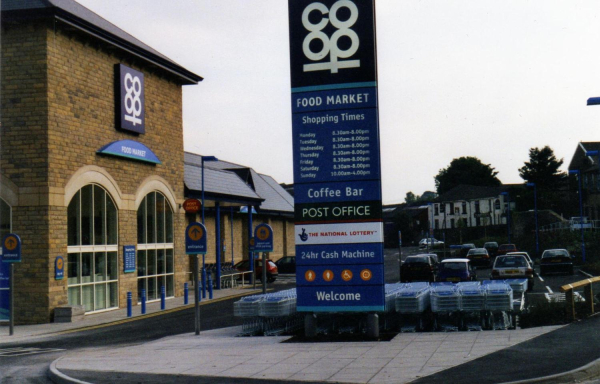The new Co-op - ready to go
03-Shops, Restaurants and Hotels-02-Individual shops-001-Supermarkets
Keywords: 1999