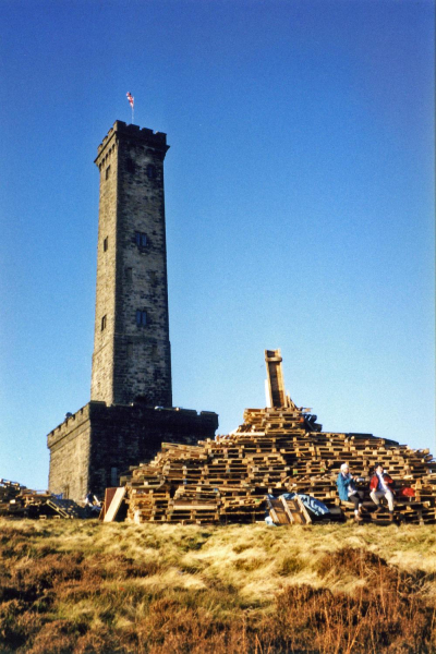 Building the Millennium Beacon  on Holcombe Hill
18-Agriculture and the Natural Environment-03-Topography and Landscapes-001-Holcombe Hill
Keywords: 1999