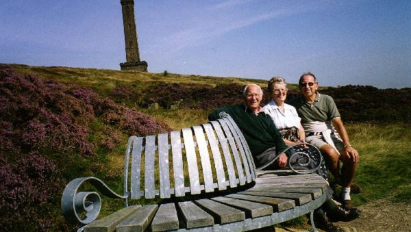 Millennium bench on Holcombe Hill
18-Agriculture and the Natural Environment-03-Topography and Landscapes-001-Holcombe Hill
Keywords: 2002