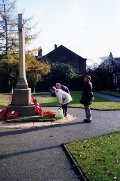 Wreaths at the cenotaph - St Paul's gardens
to be catalogued
Keywords: 2002
