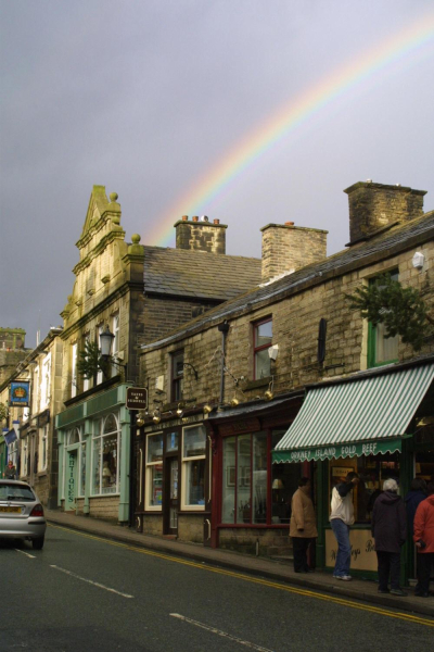 Rainbow over Bridge Street 
17-Buildings and the Urban Environment-05-Street Scenes-003-Bridge Street
Keywords: 2006
