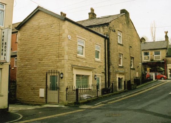 New Building in Smithy Street 
17-Buildings and the Urban Environment-05-Street Scenes-026-Square Street area
Keywords: 2008