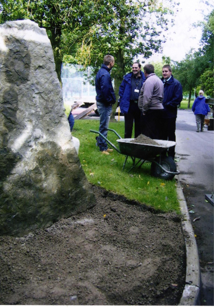 Watching the stone being erected in Nuttall Park
14-Leisure-01-Parks and Gardens-001-Nuttall Park General
Keywords: 2008