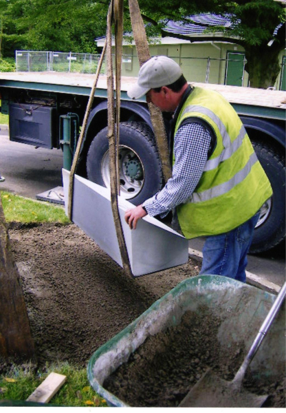 Men at work erecting the stone in Nuttall Park
14-Leisure-01-Parks and Gardens-001-Nuttall Park General
Keywords: 2008