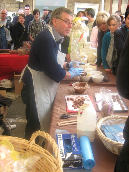 Ramsbottom Chocolate Festival - 28th March  2010 
14-Leisure-04-Events-004-Chocolate Festival
Keywords: 2010