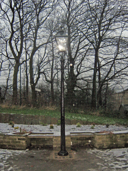 Reinstating Civic Hall lamppost 
07-Government and Politics-02-Government and Public Buildings-001-Civic Hall
Keywords: 2012