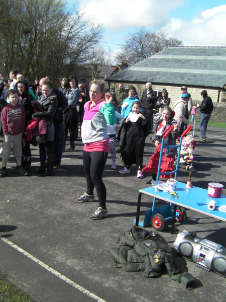 The Big Run by Edenfield School- 27 April 2013 
17-Buildings and the Urban Environment-05-Street Scenes-011-Edenfield
Keywords: 2013