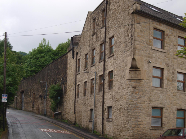 Cobden Mill bottom of Kay Brow
02-Industry-01-Mills-022-Cobden Mill
Keywords: 2014