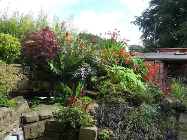 Garden Trail organised by Edenfield and District Horticultural Society - 19 July 14
17-Buildings and the Urban Environment-05-Street Scenes-011-Edenfield
Keywords: 2014