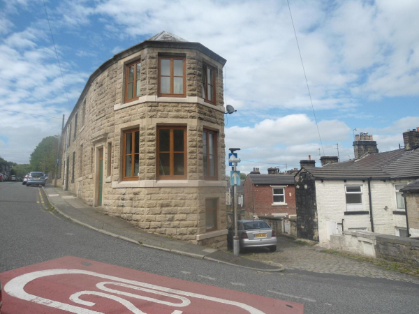 House on Callender Street 
17-Buildings and the Urban Environment-05-Street Scenes-005-Callender to Albert Street

Keywords: 2015
